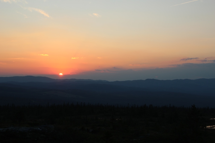 Solnedgang på Grohølsfjell en seinsommerkveld