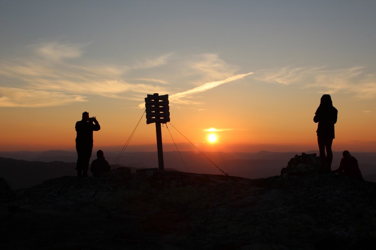 VegglifjellTjønngrønuten Topptur Høst Solnedgang